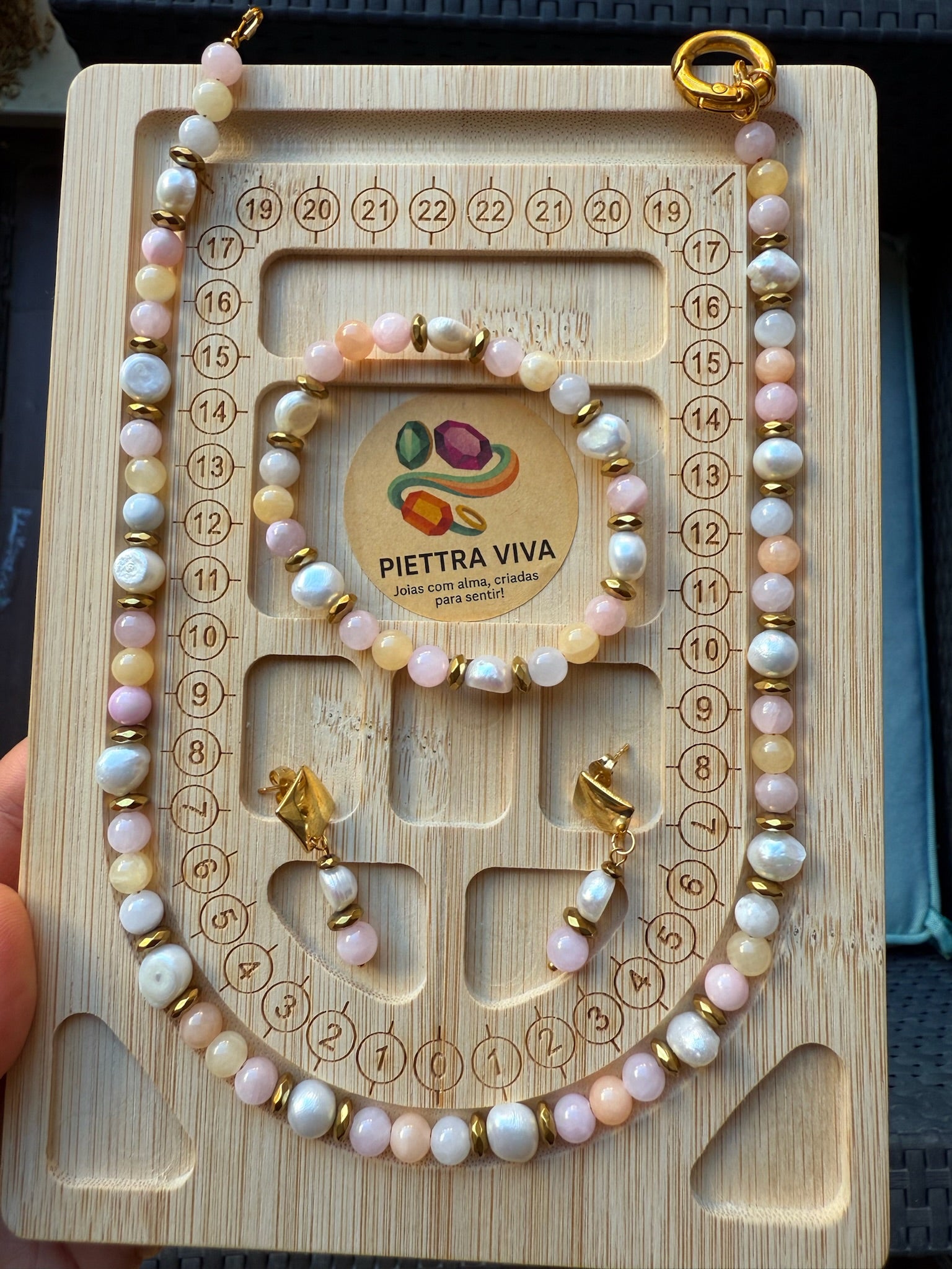 Conjunto de Morganitas, Pérolas e Hematitas