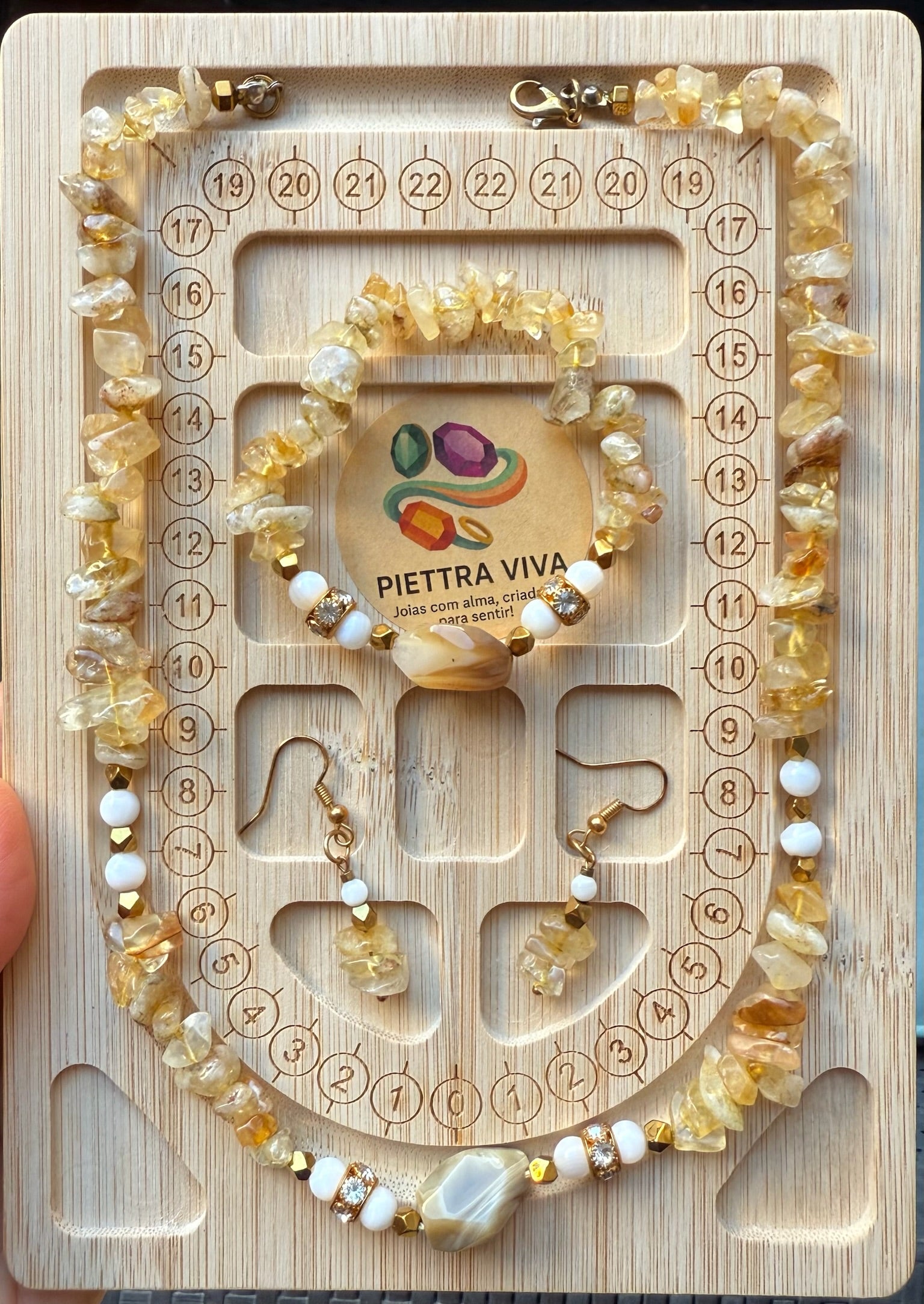 Conjunto de Citrinos, com Nácar e Hematita Dourada